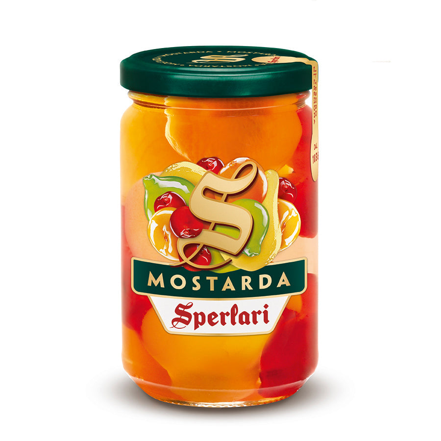 Jinsiy aloqa uchun qizil dumbali ayol Mashhurlarning yalangoch bloperlari